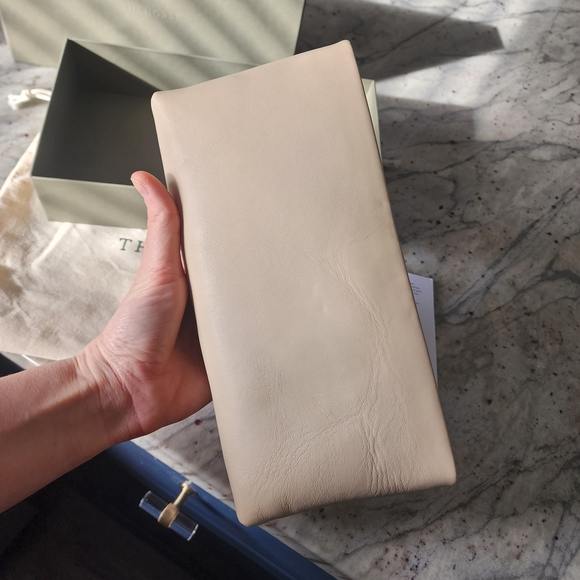 The Horse Wes Clutch - Leather - Picture 8 of 9